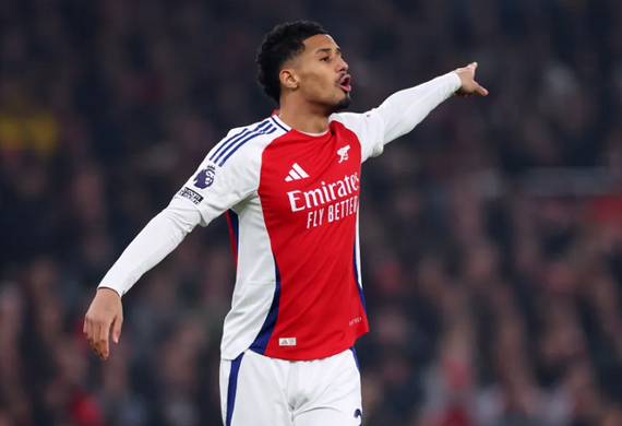 Konate trêu chọc Saliba về giấc mơ vô địch Ngoại hạng Anh của Arsenal
